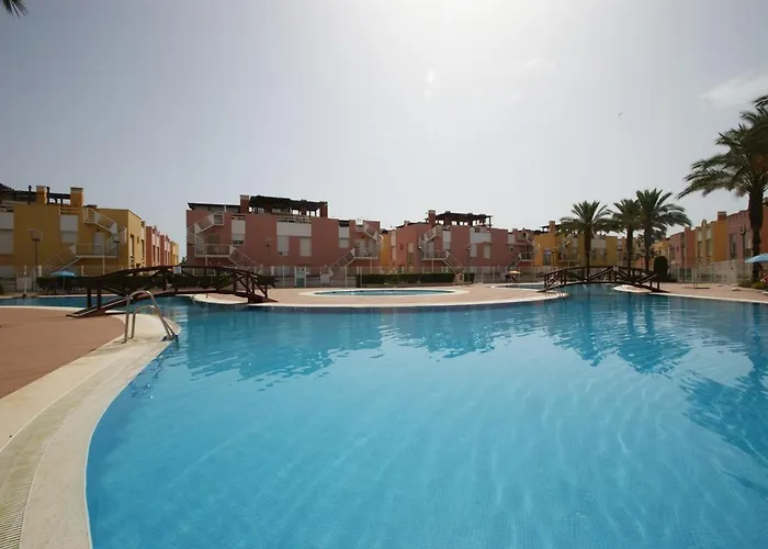 Apartamento En Vera A 300 M De La Playa, Con Patio Y Salida Directa A Calle